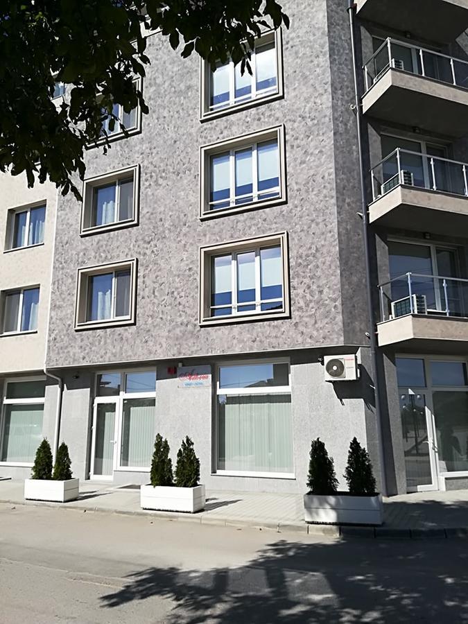 Astoria Aparthotel Hisarya Bagian luar foto